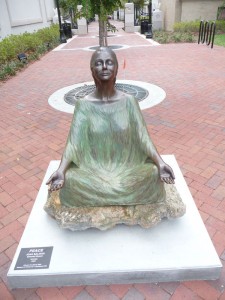 DeLand sculpture