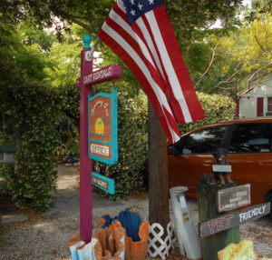 Old Cedar Key walking tour - Faraway Inn