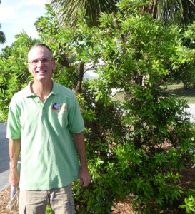 native plants - Jeff Nurge of Delray Beach went native in his yard