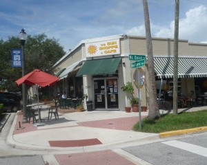 downtown historic Melbourne, Florida has a great latte place