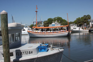 Go Greek - sponge boat